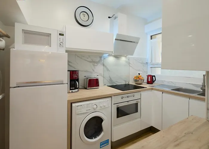 Chezine - Quartier Calme En Centre-ville *