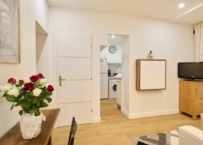 Chezine - Quartier Calme En Centre-ville