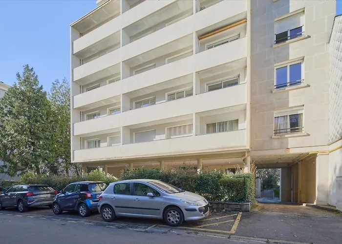 Chezine - Quartier Calme En Centre-ville Apartman *